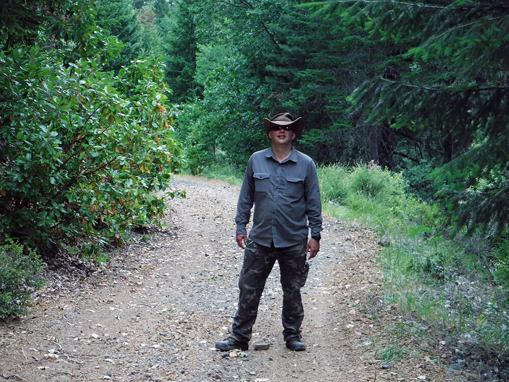 Adam Davies hiking at the Southern Oregon Habituation Area